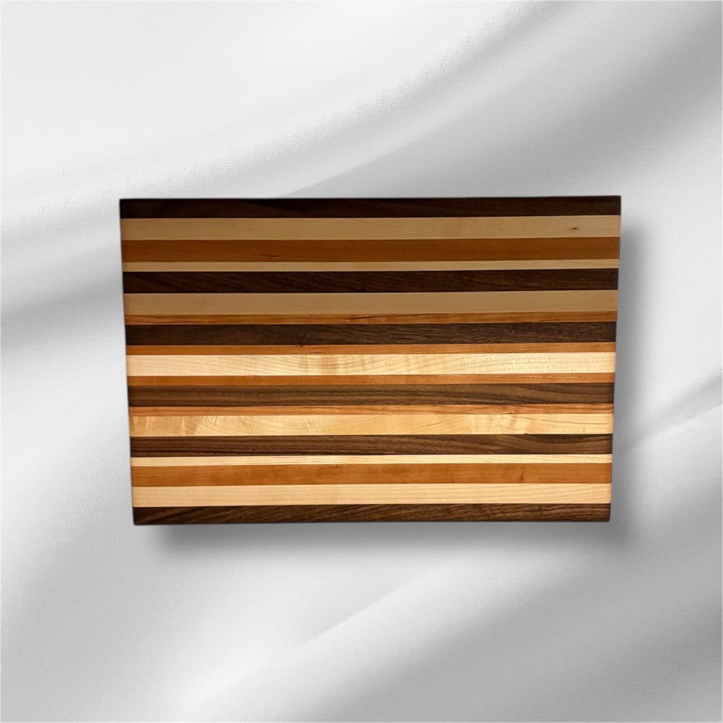 Handcrafted Striped Hardwood Cutting Board | Walnut & Maple - Creatn Sawdust